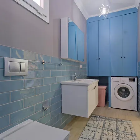 Lavin * Φετιγιέ